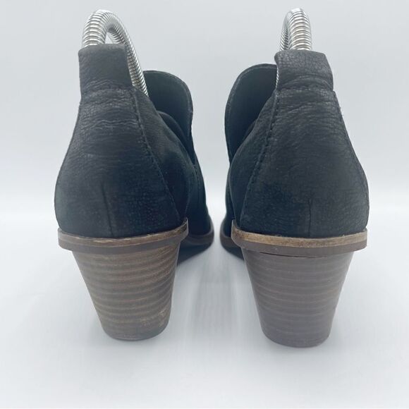 Lucky Brand Victorey suede ankle bootie in Black Deer- size 7.5 - Picture 3 of 11